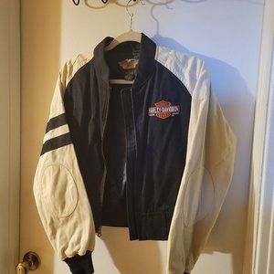 Authentic Womens Harley Davidson Jacket. Worn One Season. Very Warm.